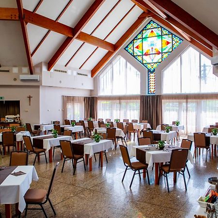 Orchidea Hotel Lipót Eksteriør billede