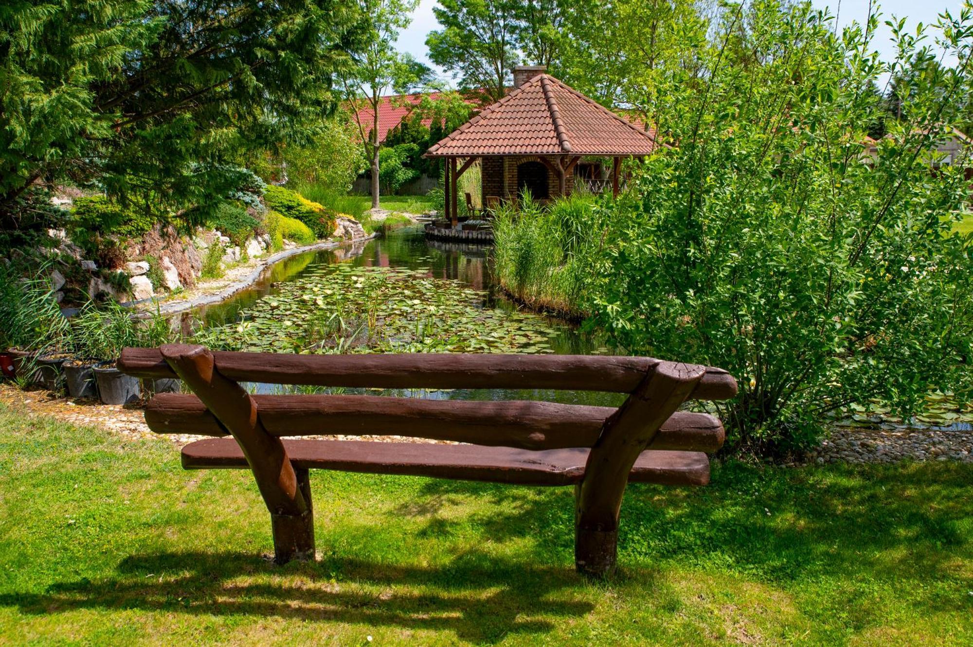 Orchidea Hotel Lipót Eksteriør billede
